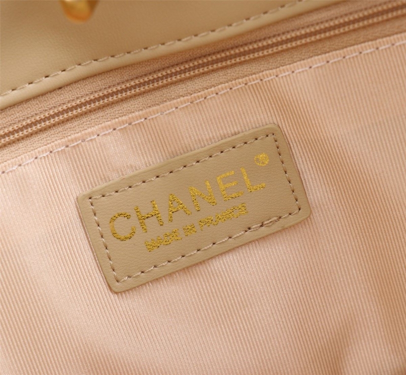 Ch**el shopping bags